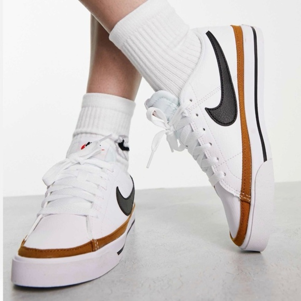 Nike Court Legacy Sneakers White Black Low Top Women’s Size 9.5 Streetwear